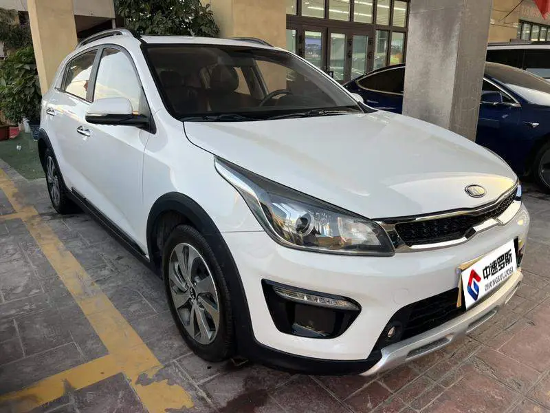KX CROSS 2018 1.6L Automatic Smart Sunroof Edition — 3