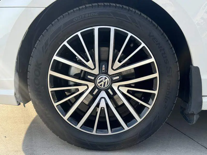 Lingdu 2019 280TSI DSG Luxury Edition National VI — 9