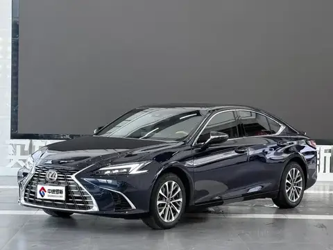Lexus ES 2025 300h Premium Edition