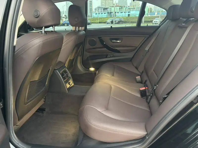 BMW 3 Series 2018 320Li Leading M Sport Package — 12