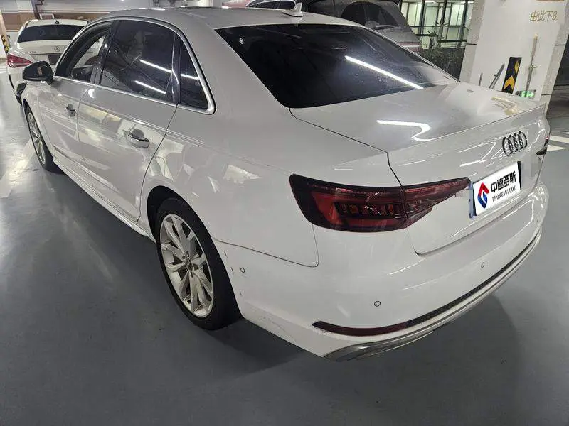 Audi A4L 2018 30th Anniversary Model 40 TFSI Fashion Model — 4
