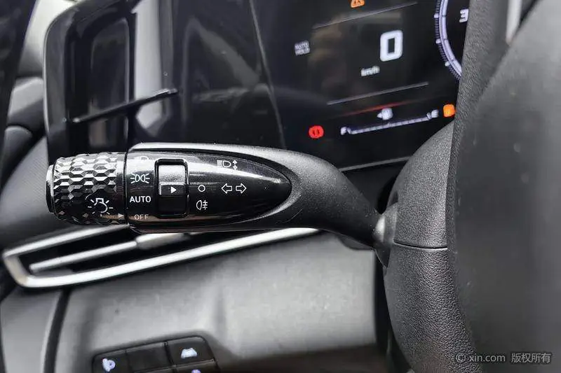 Elantra 2022 1.5L CVT LUX Premium Edition — 15