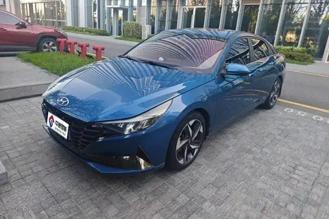 Elantra 2021 1.5L CVT LUX Premium Edition