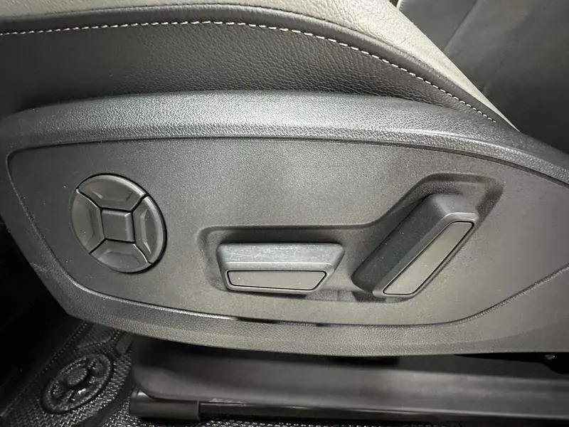 Audi Q3 2022 35 TFSI Stylish and Dynamic — 16