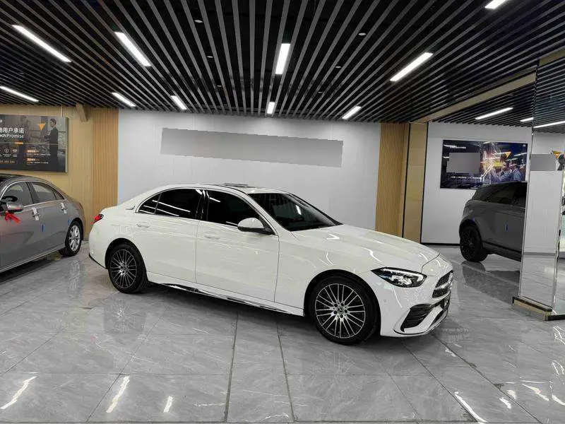Mercedes-Benz C-Class 2025 C 200 L Sport Edition — 3
