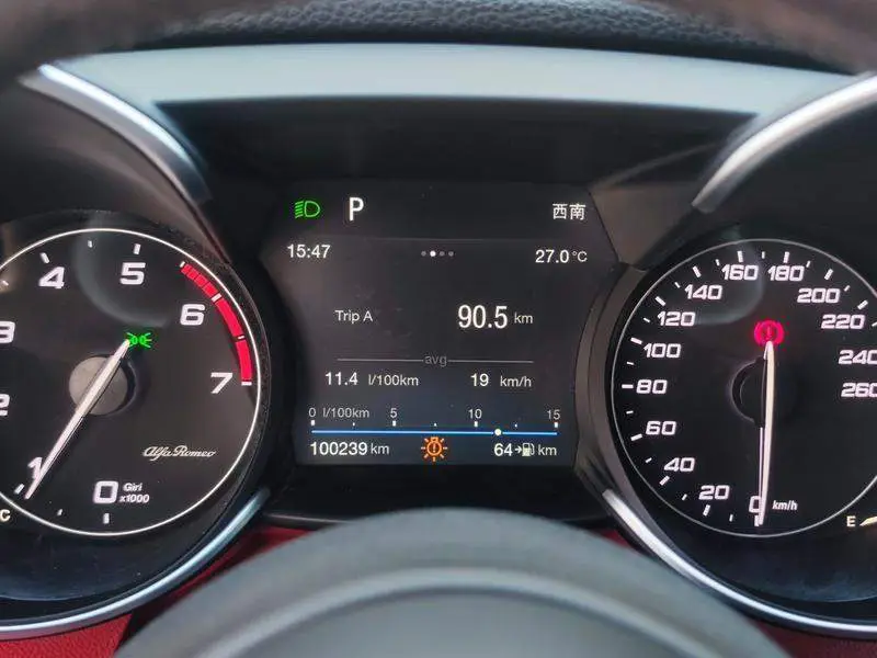 Giulia 2017 2.0T 200HP Deluxe Edition — 13