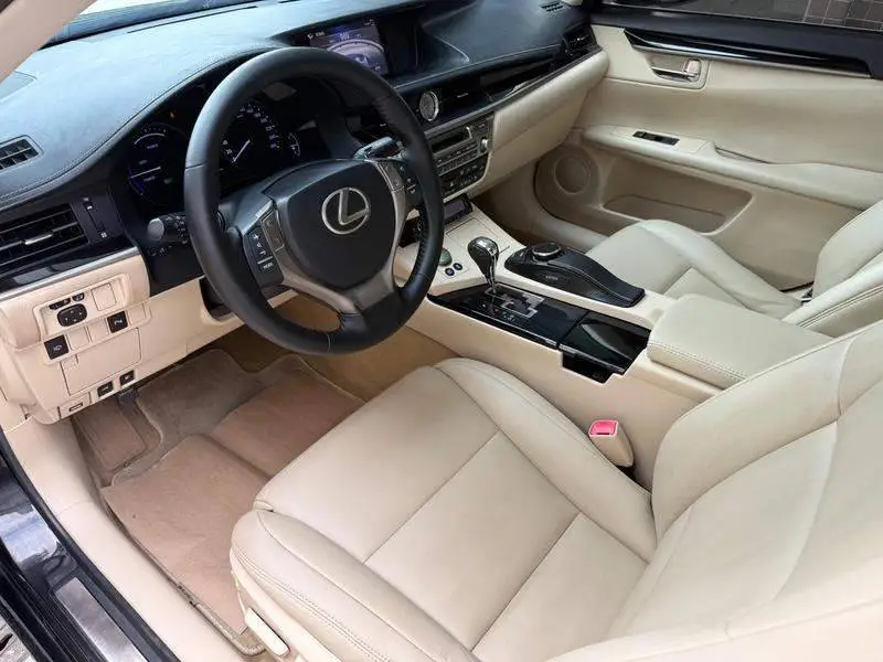 Lexus ES 2013 300h Elite Edition — 20