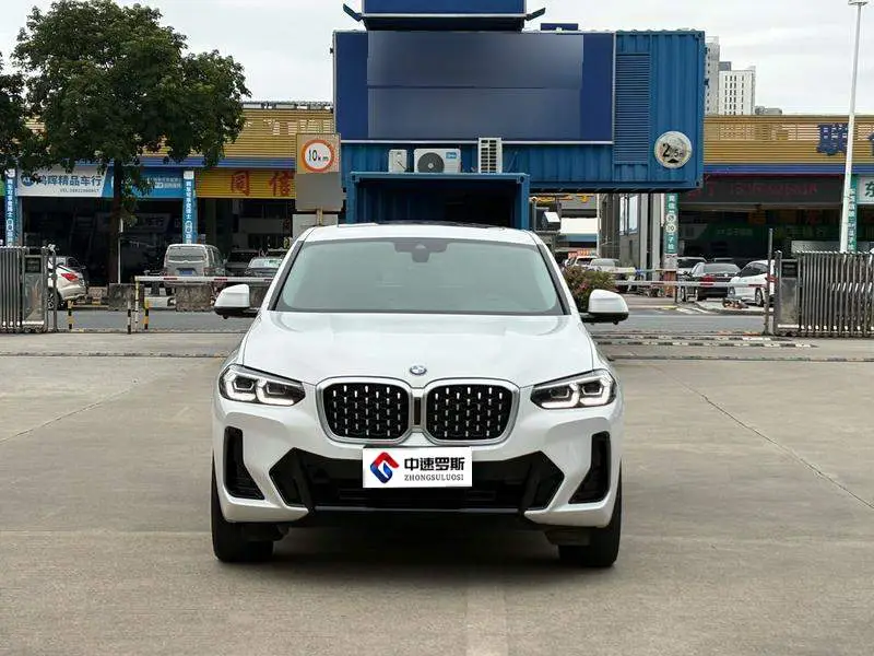 BMW X4 2022 xDrive 25i M Sport Package — 2