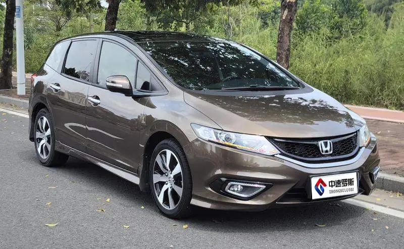 Jed 2014 1.8L CVT Luxury Edition 5 Seaters — 3