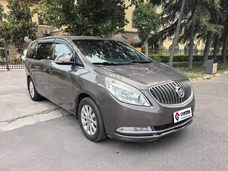 Buick GL8 2015 2.4L Luxury Business Edition — 3
