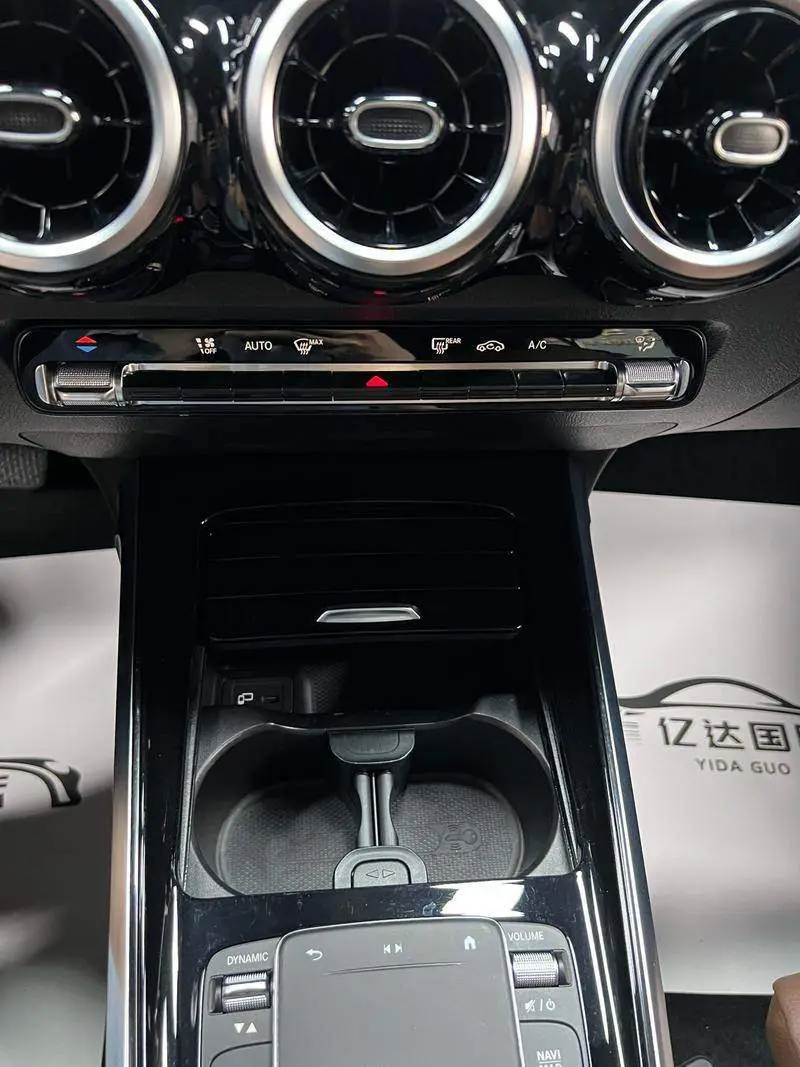 Mercedes-Benz GLB 2020 GLB 180 Dynamic — 9
