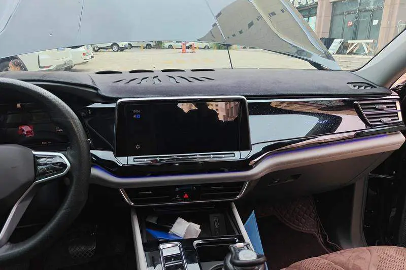 Touron 2022 380TSI 4WD Luxury Edition — 12