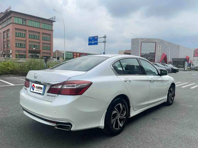 Accord 2016 2.0L Elite Edition — 7