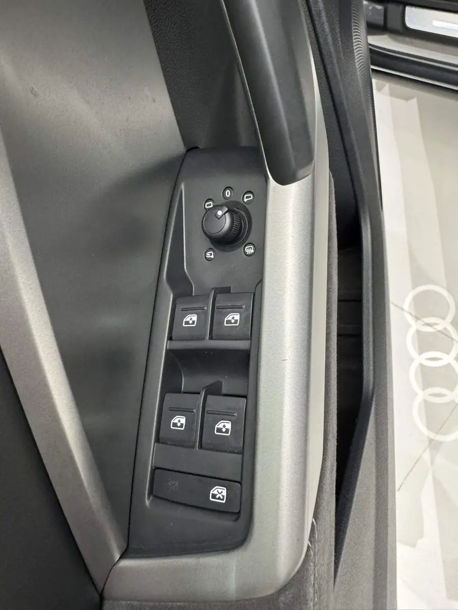 Audi Q3 2023 35 TFSI Fashion Dynamic Edition (1.4T) — 15