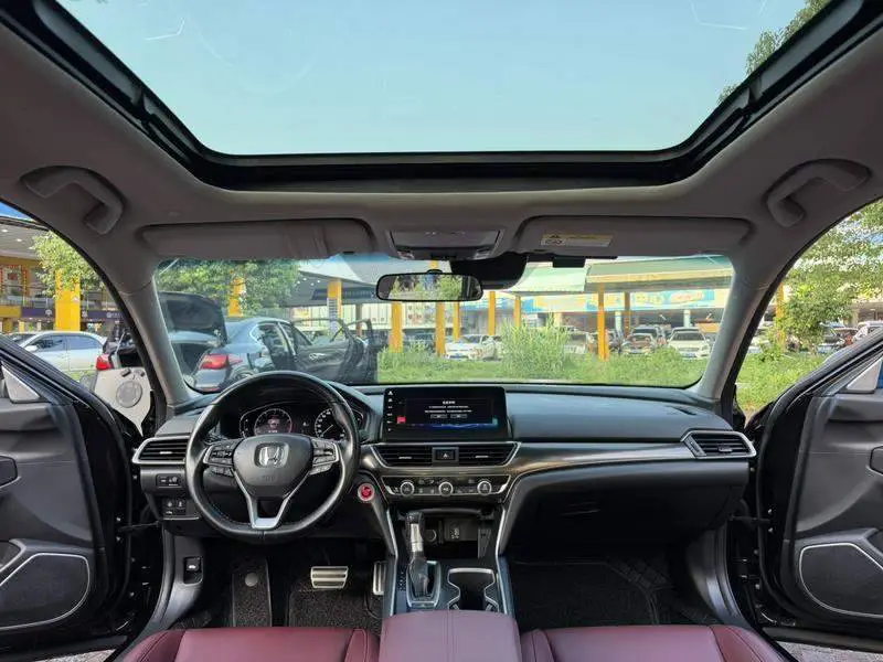 Accord 2022 260TURBO Fantasy Night Premium Edition — 13