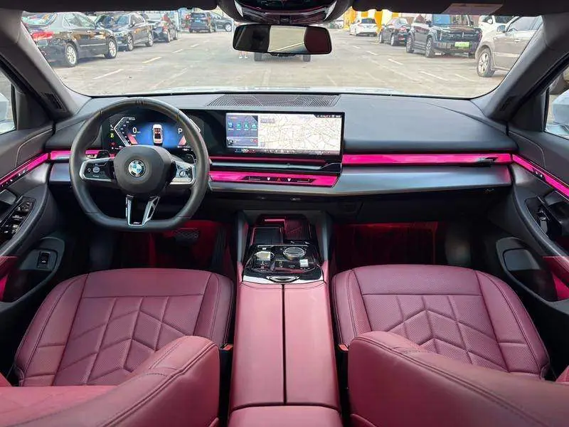 BMW 5 Series 2025 525Li M Sport Package — 8