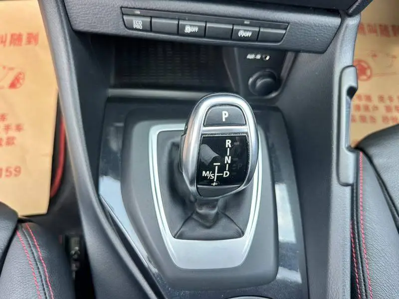 BMW X1 2013 sDrive20i Sports Design Package — 16