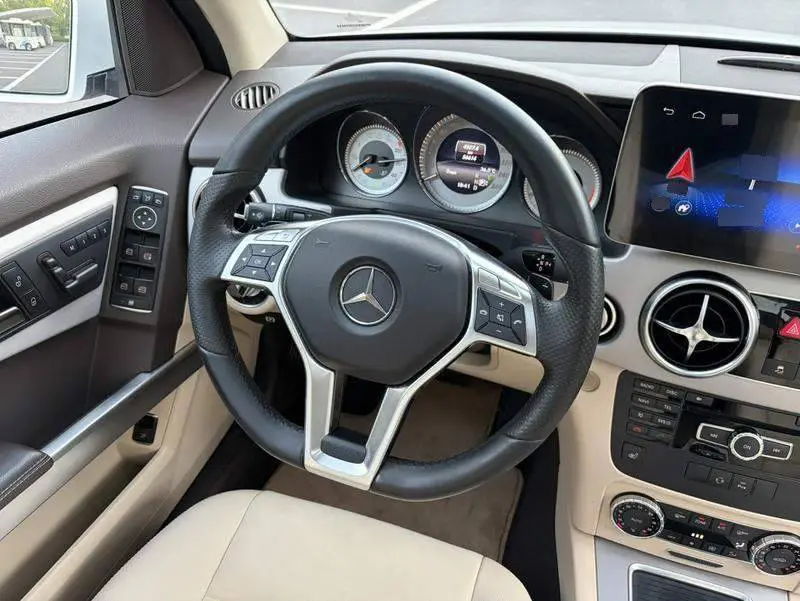Mercedes-Benz GLK-Class 2015 GLK 300 4MATIC Fashion Ultimate Edition — 17