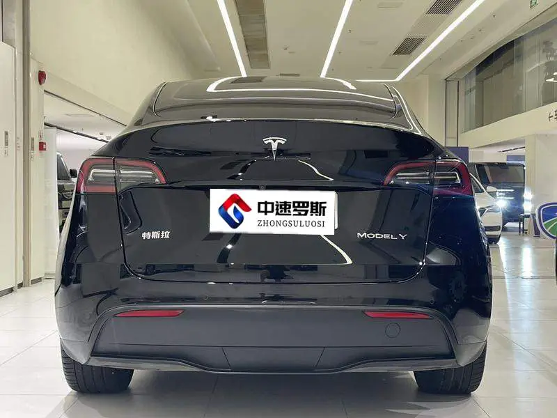Model Y 2022 facelifted rear-wheel drive version — 5