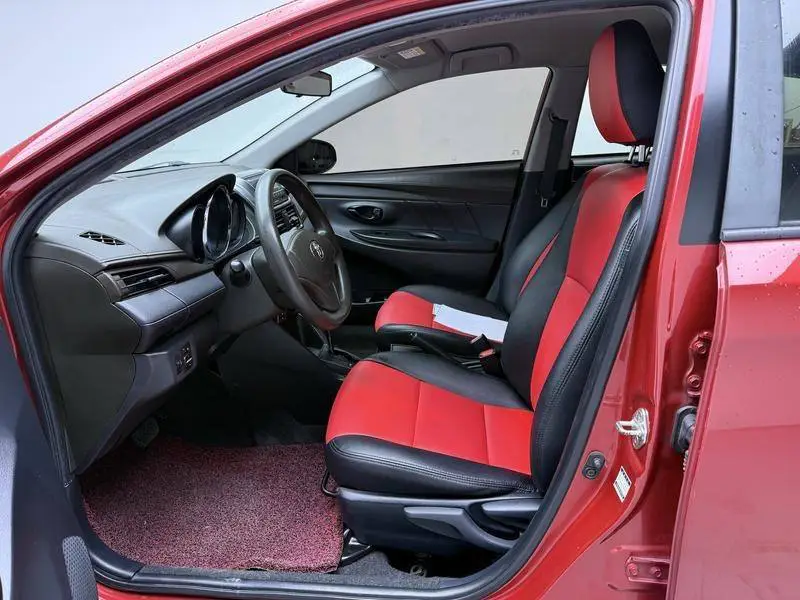 YARiS L 2014 1.3E Automatic Charm Edition — 7