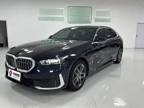 BMW 5 Series 2024 530Li Leading Luxury Package