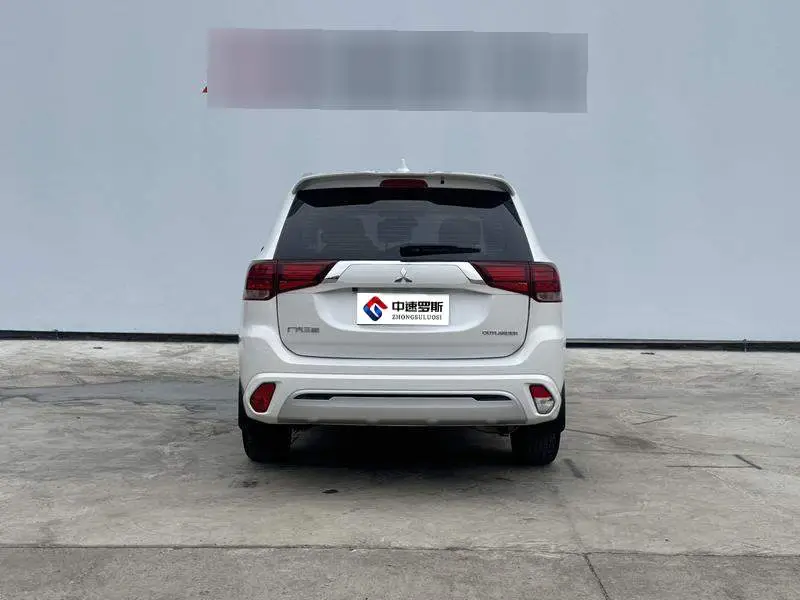 Outlander 2021 Model 2.0L 2WD Enjoy Edition 5 Seaters — 6
