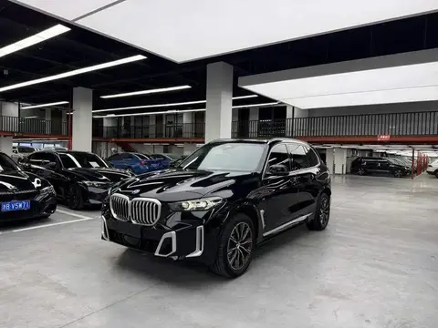 BMW X5 2023 xDrive 30Li M Sport Package