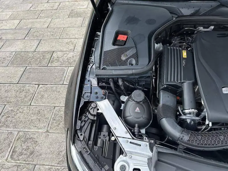 Mercedes-Benz E-Class 2018 E 300 Sport — 11