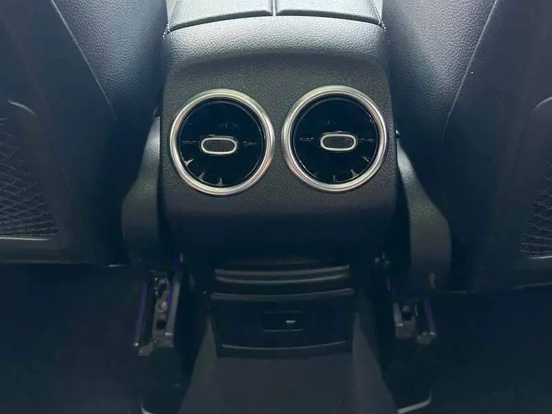 Mercedes-Benz GLA 2020 GLA 200 — 6