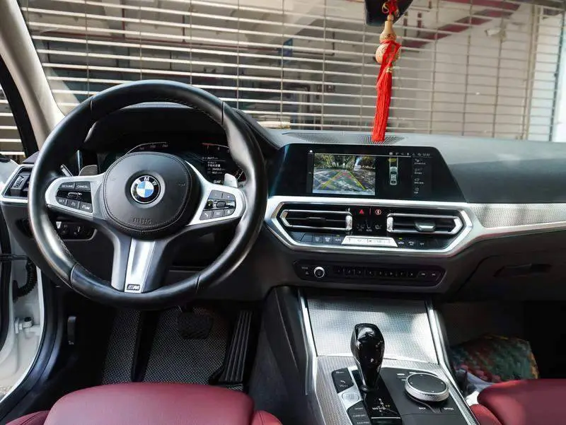 BMW 3 Series 2022 325Li M Sport Night Edition — 16