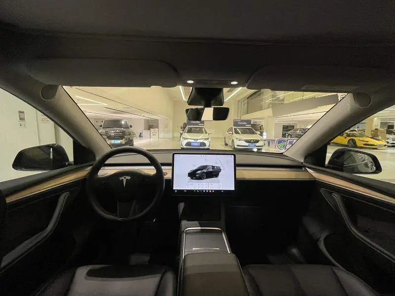 Model Y 2022 facelifted rear-wheel drive version — 7
