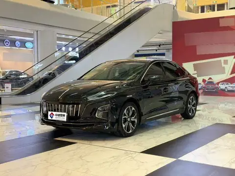 Hongqi E-QM5 2023 Basic Travel Edition