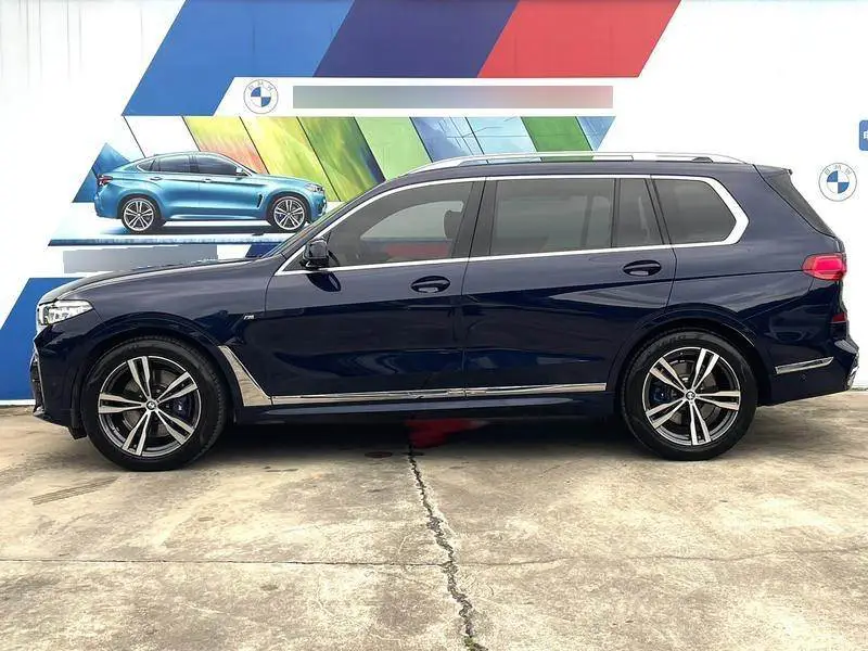 BMW X7 2021 xDrive40i Premium M Sport Package — 4