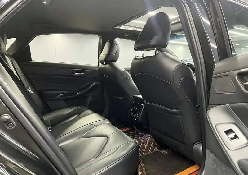 Asian Dragon 2019 2.0L XLE Premium Edition National VI — 14