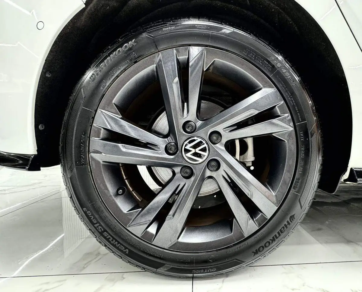 Golf 2023 facelift 280TSI DSG R-Line Lite — 19