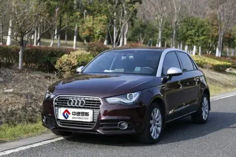 Audi A1 2014 30 TFSI Sportback Comfort Edition