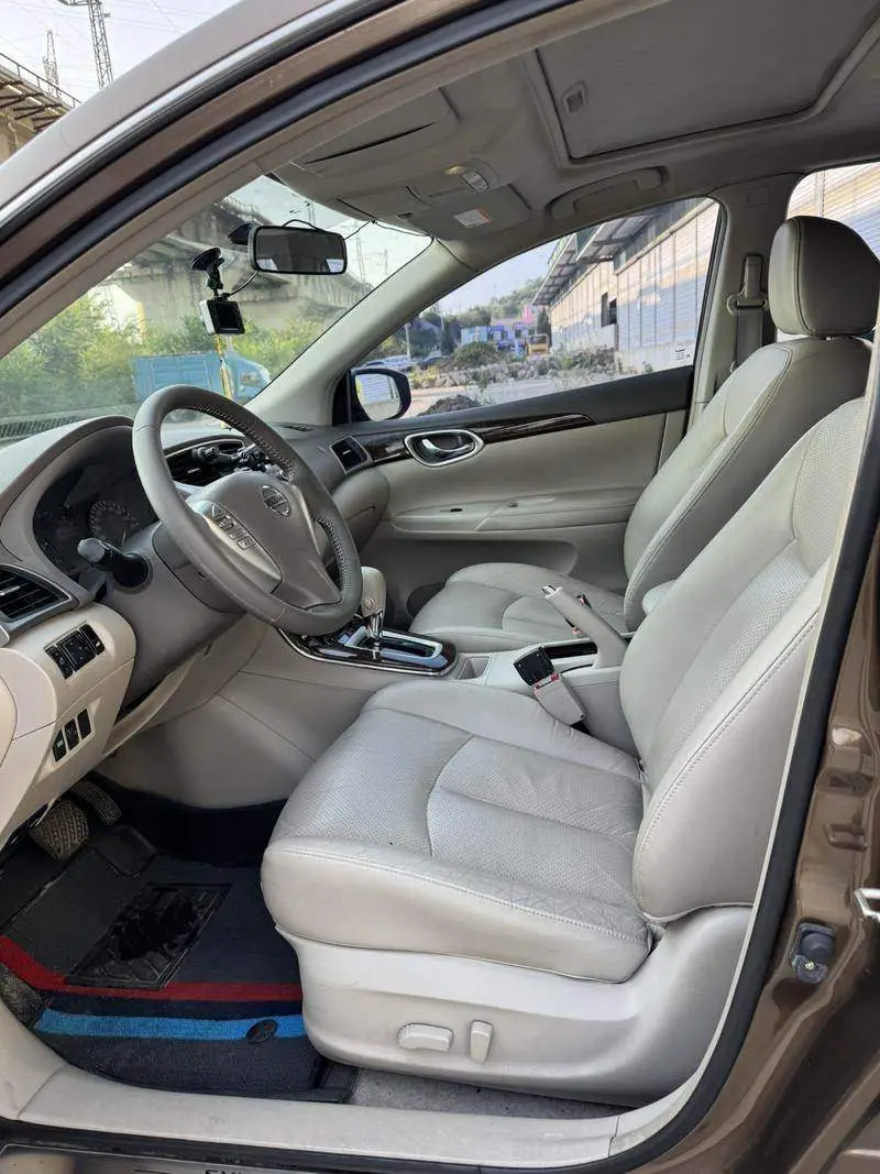 Sylphy 2012 1.6XL CVT Deluxe Edition — 10