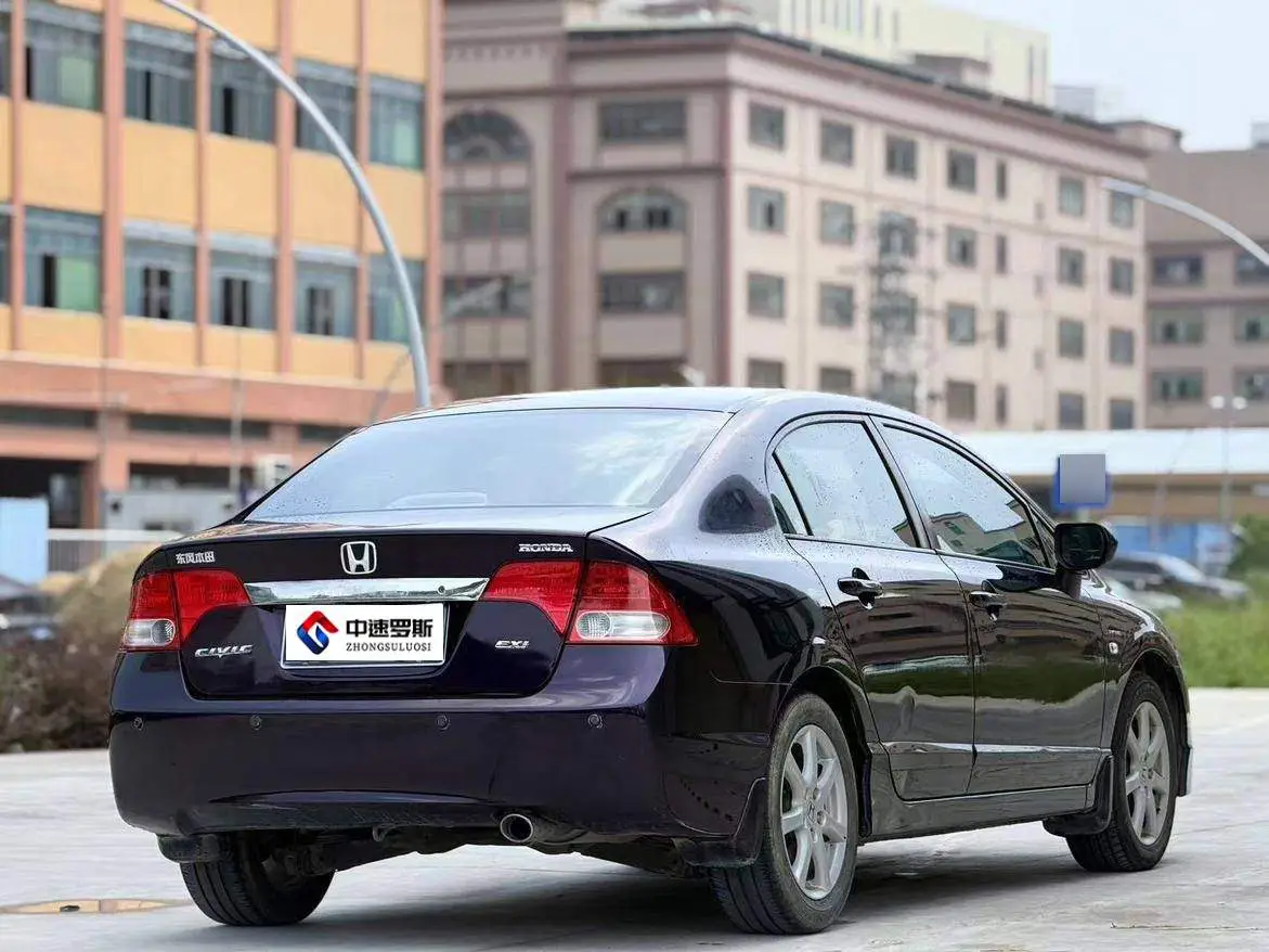 Civic 2009 1.8L Automatic Comfort Edition — 7