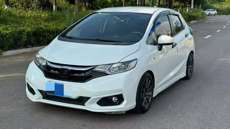 Fit 2018 1.5L Manual Comfort Edition — 6