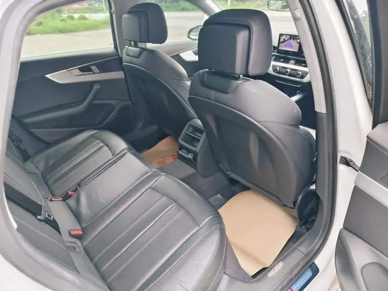 Audi A4L 2024 40 TFSI Stylish and Dynamic — 11