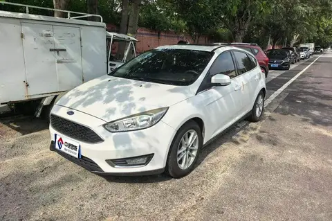Fox 2017 EcoBoost 180 hatchback automatic elite