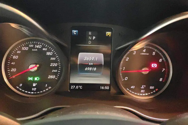 Mercedes-Benz GLC 2019 GLC 260 L 4MATIC Dynamic — 13