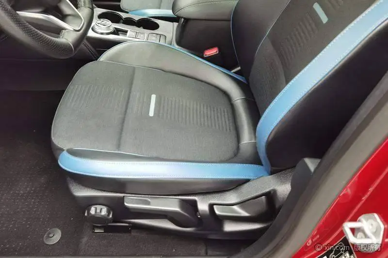 Fox 2021 EcoBoost 180 Automatic Shooting Brake — 18