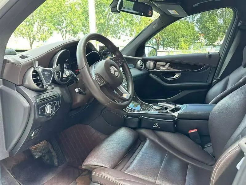 Mercedes-Benz GLC 2018 GLC 260 4MATIC Dynamic — 8