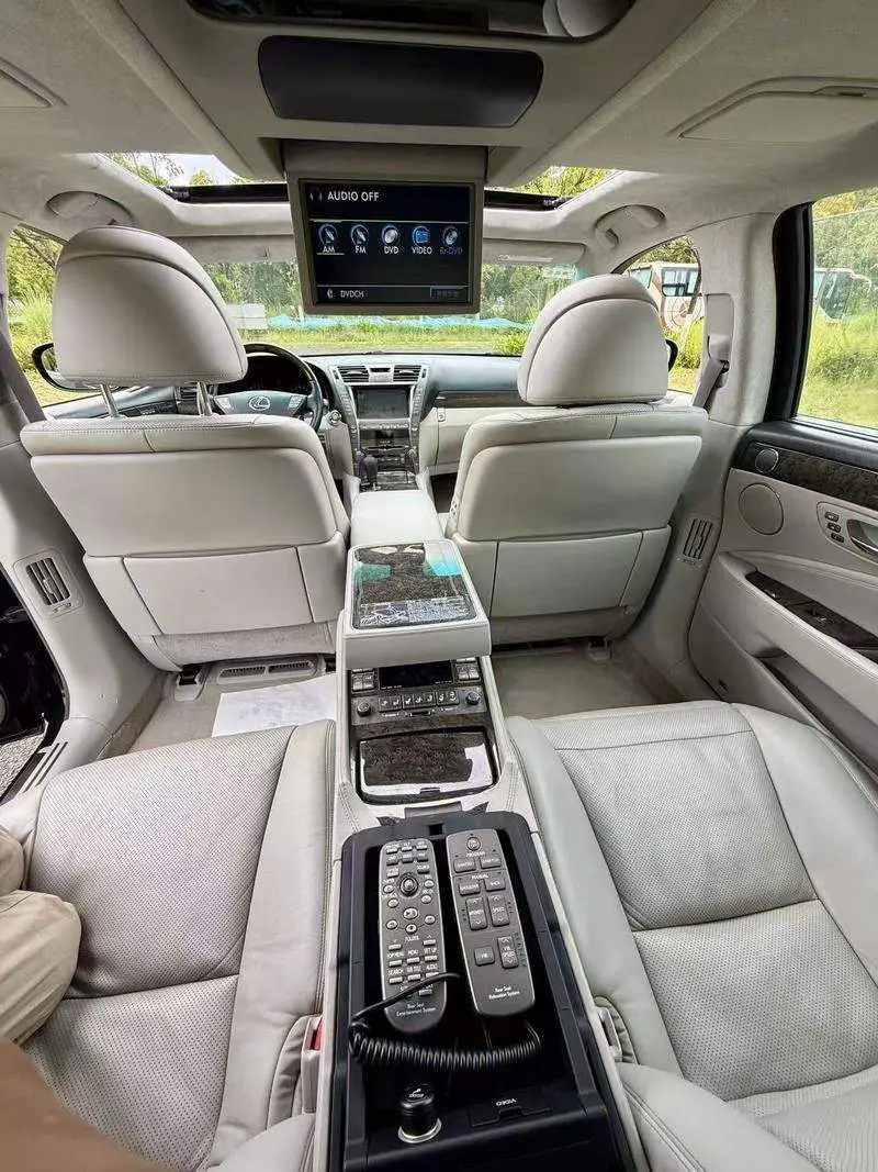 Lexus LS 2006 460L Premium Edition — 14