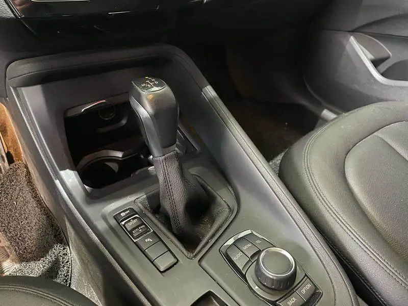 BMW X1 2016 sDrive18Li Premium Edition — 11