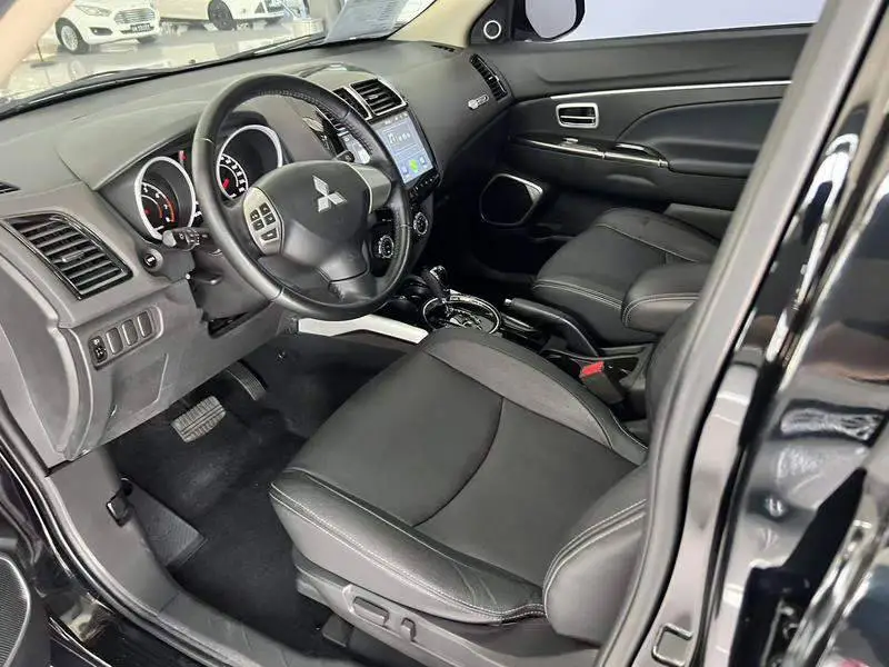 ASX 2018 2.0L CVT 2WD Premium Edition — 18