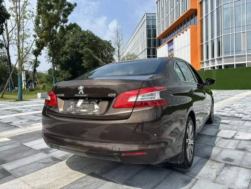 Peugeot 408 2015 1.2T Automatic Glory Edition — 7