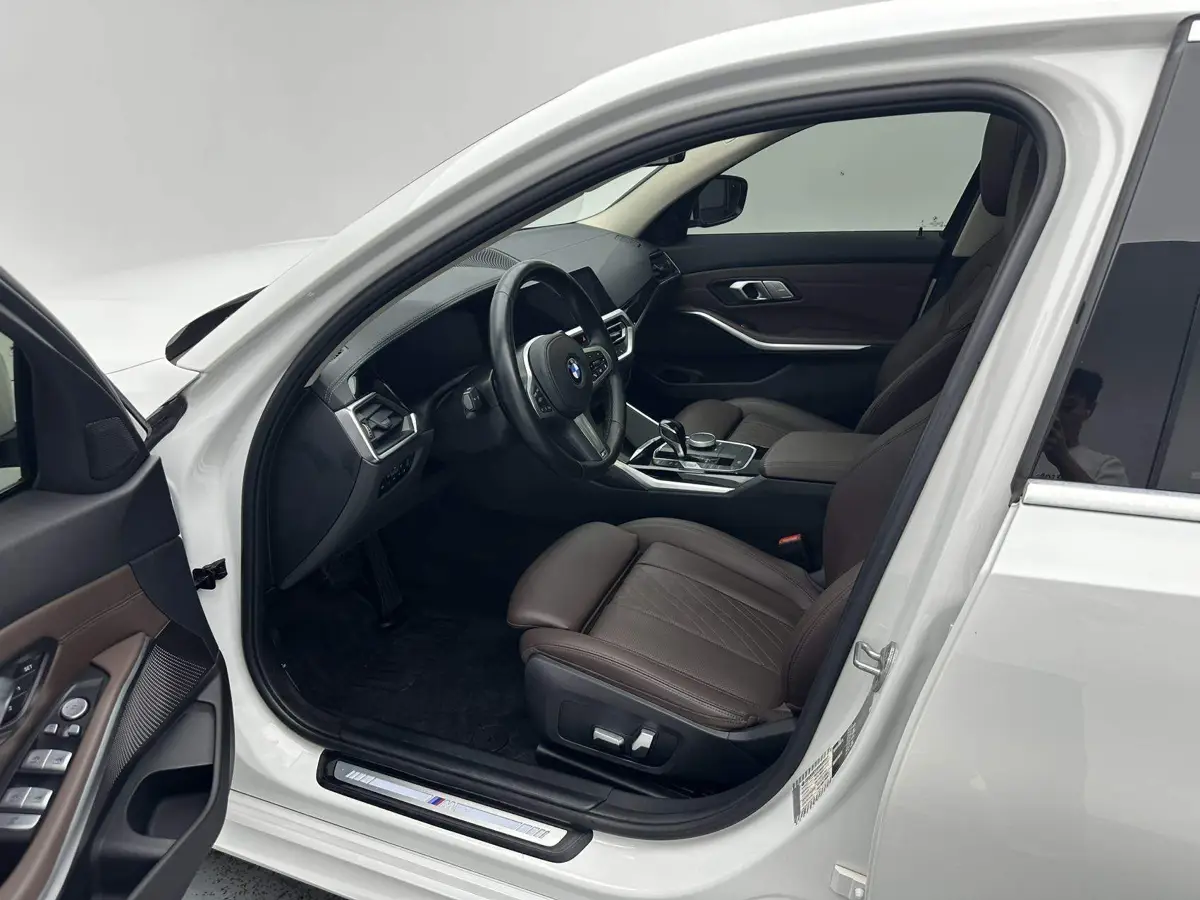 BMW 3 Series 2022 320Li M Sport Package — 11