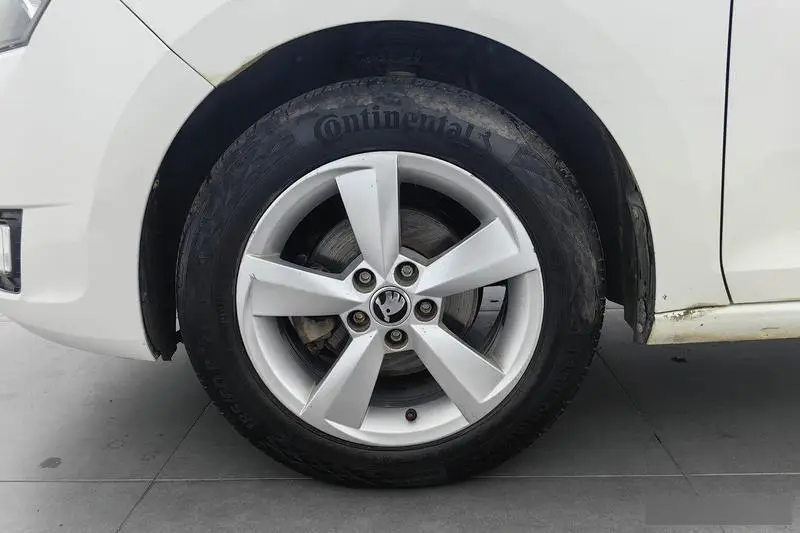 Xindong 2014 1.6L Manual Enjoy Edition — 8